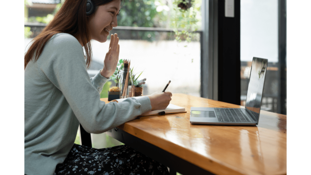 Teacher explains English